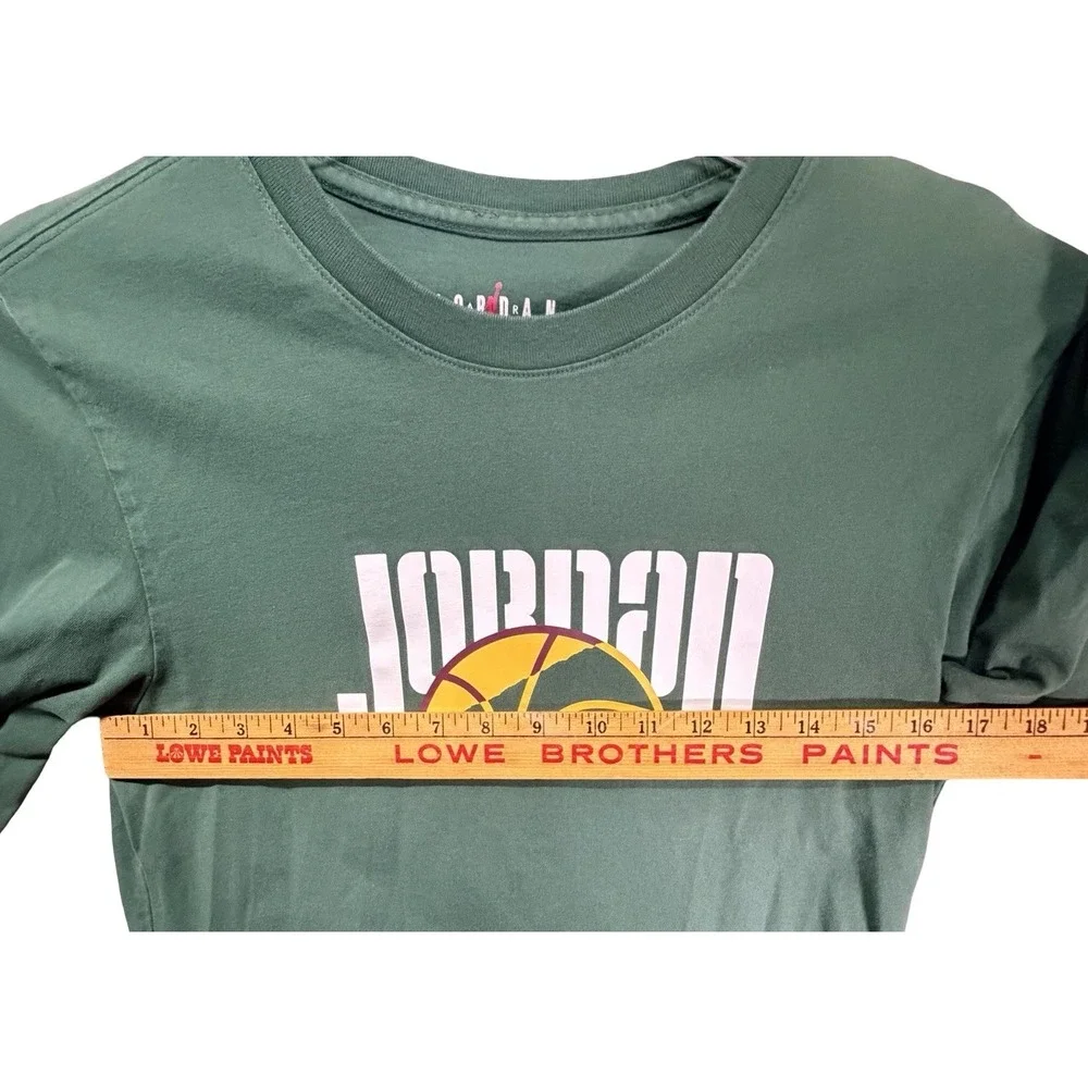 Jordan Brand Long Sleeve Graphic T-Shirt Green‎ Small Jumpman Basketball